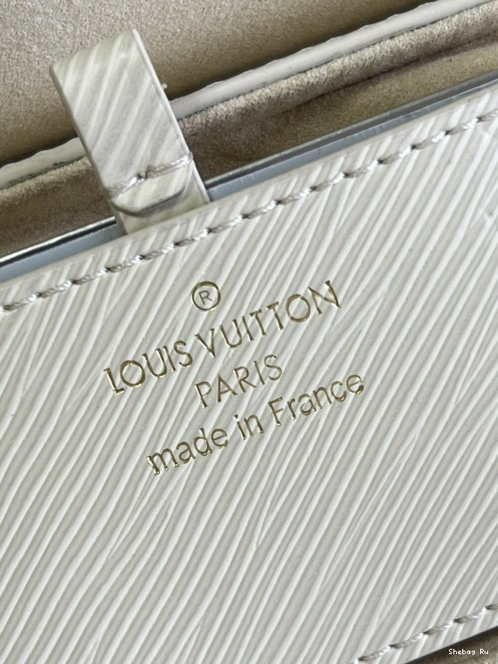 PM VUITTON TWIST LOUIS 0801